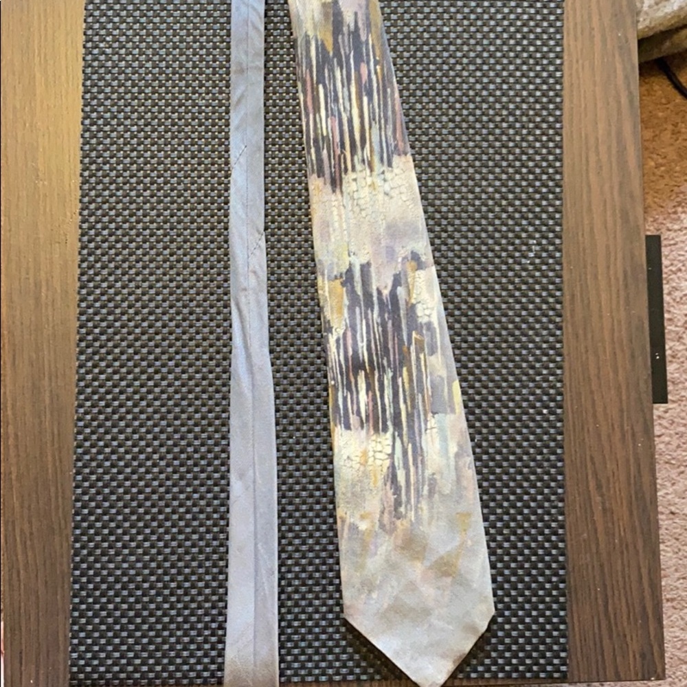 100% silk Japanese tie